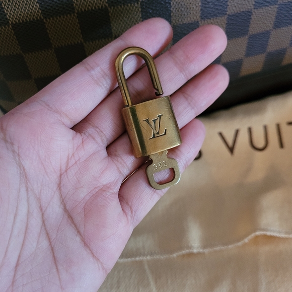 ❤️ SOLD ❤️ LV Alma PM DE ❤️ - Picture 3 of 11